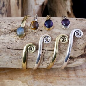 Bracelet Jonc Fantaisie avec Pierre et Spirale (911)