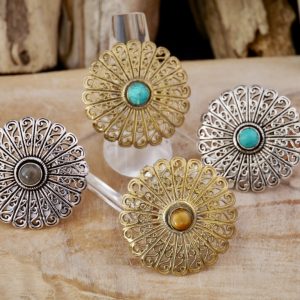 Bague Fantaisie Ronde Ajourée avec Pierres (904)