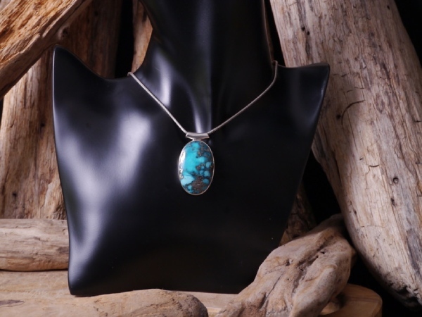 Colliers et pendentifs argent pierres semi précieuses